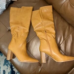 Chic Tan Heeled Boots